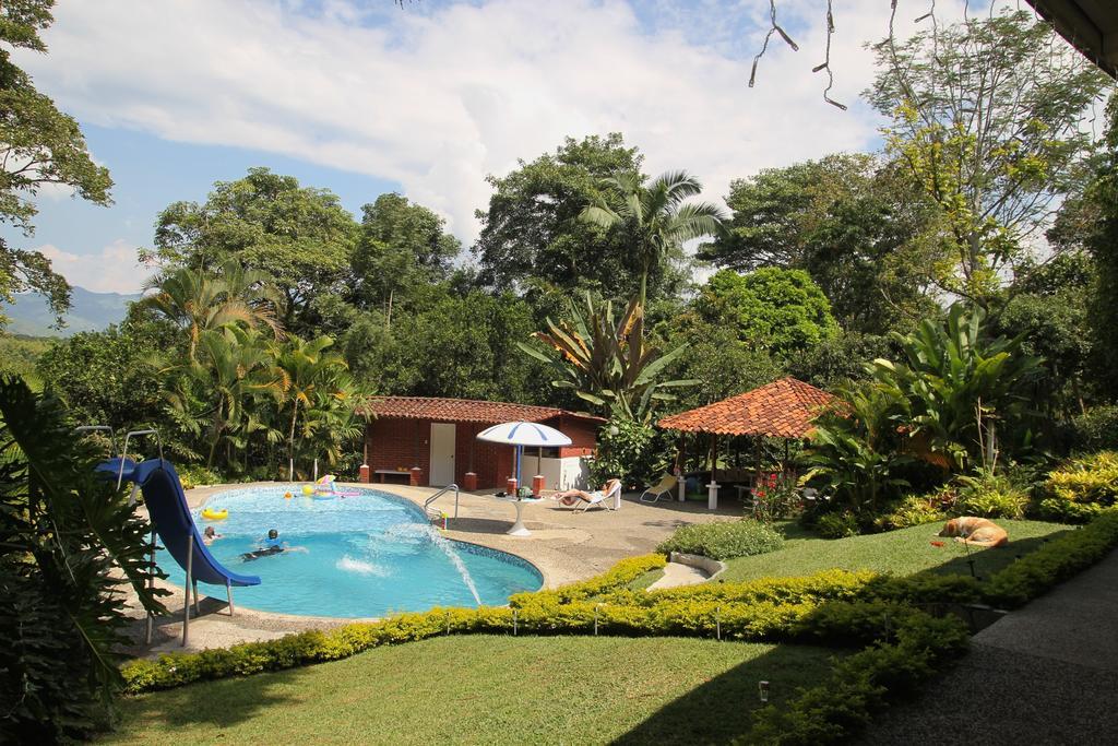 El Jardin De Los Colibries - Pereira, Risaralda Extérieur photo